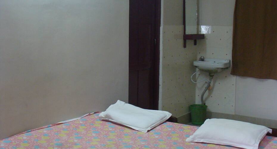 Ekanto Apon Lodge, Tarapith 5